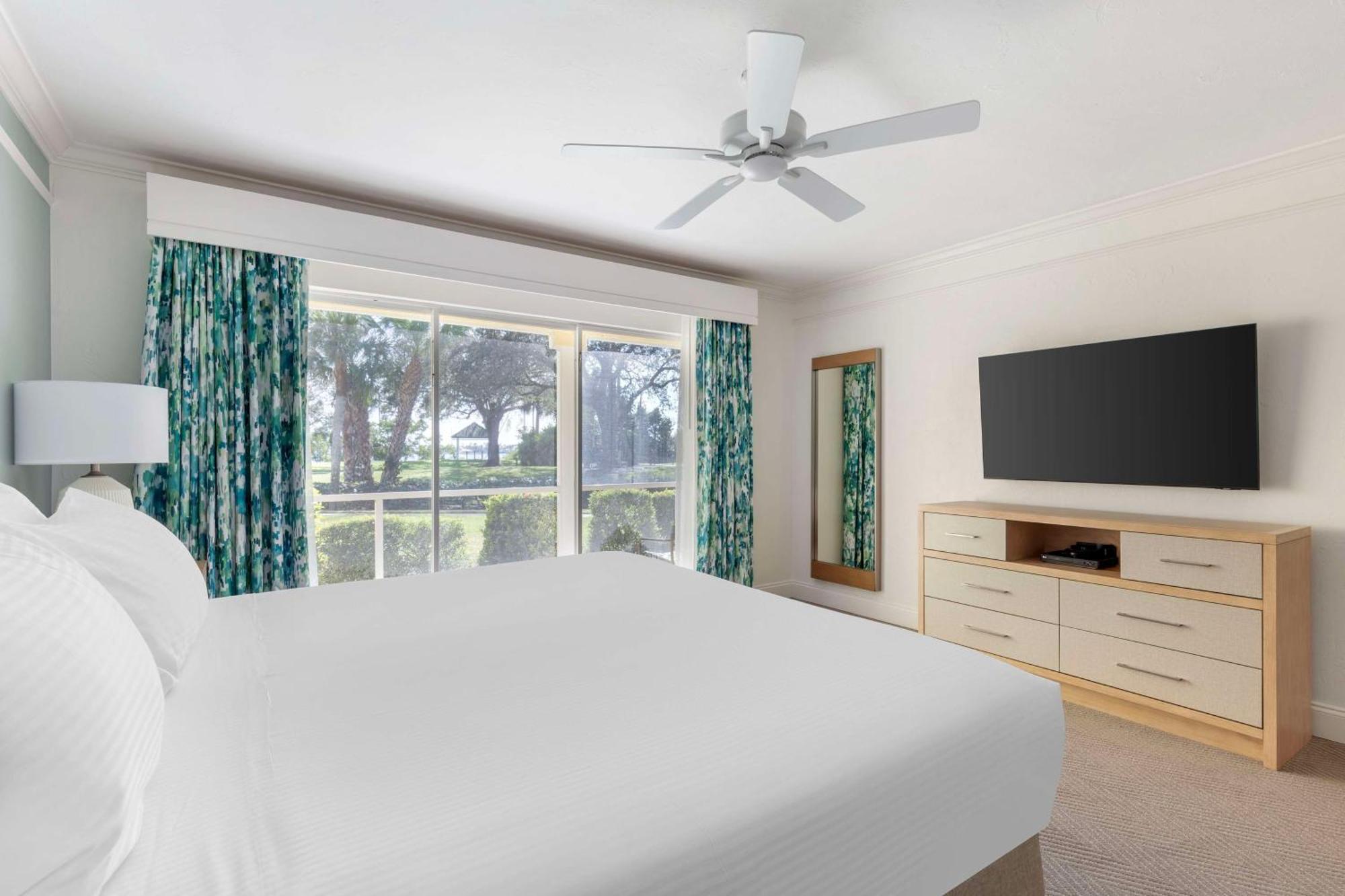Hilton Vacation Club Charter Club Naples Bay Hotell Eksteriør bilde